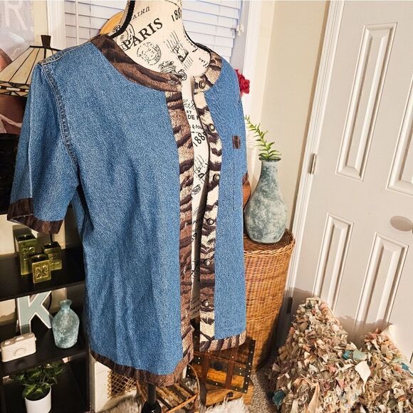 Vtg 80's Studio West Boxy Animal Print Trim Denim Short Sleeve Jacket. - Picture 14 of 15